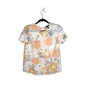Banana Republic White & Peach Floral Print Scallop Blouse Xsmall Petite Women’s